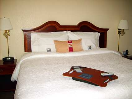 Hampton Inn Greenwood 02.[1]
